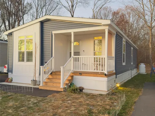 1824 Route 9G #F8, Staatsburg, NY 12580