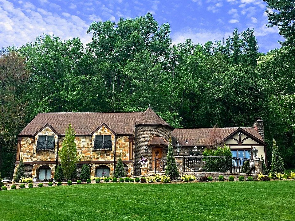 2nd image of 606 Palmer Dr