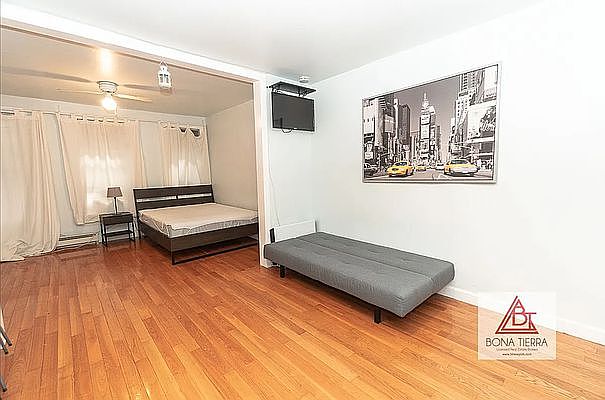 1st image of 146 W 46th St APT 3A