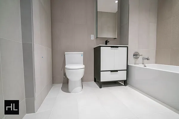 Rented by Highline Residential | media 51