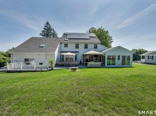 42 Lakeview Dr, Wolcott, CT 06716