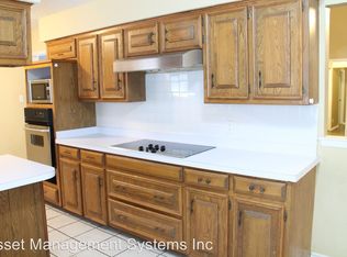 28 Live Oak Ln, Hickory Creek, TX 75065