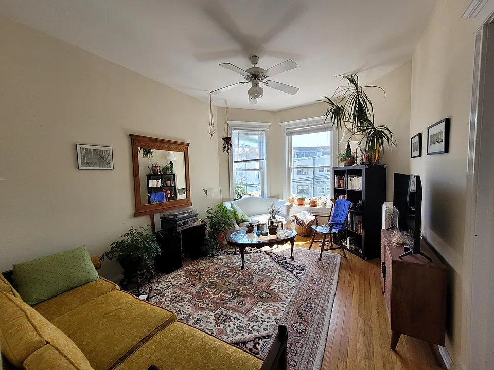 3743 N Magnolia Ave #1R