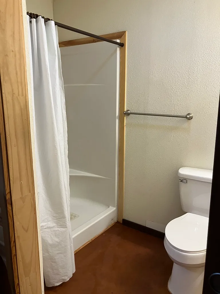 1 bed, 225 sqft, $755 — Photo 4