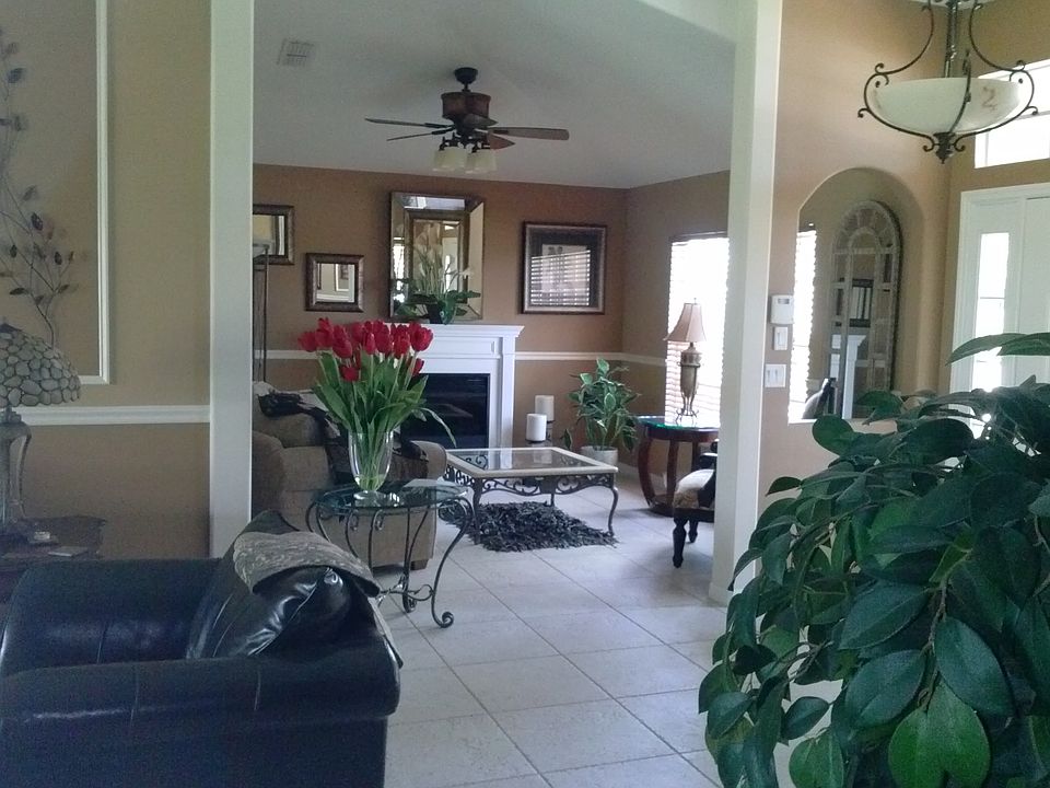 1st image of 532 N Valencia Cir SW