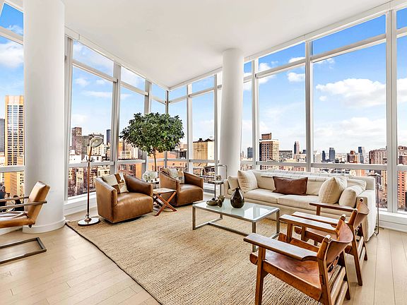 3rd image of 400 Park Ave S #26HC