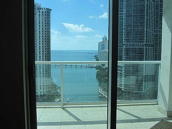 3rd image of 300 S Biscayne Blvd APT 1806