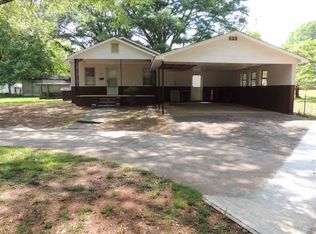 17 Pine St, Inman, SC 29349