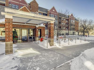 500 County Road B Rd W #202, Roseville, MN, 55113