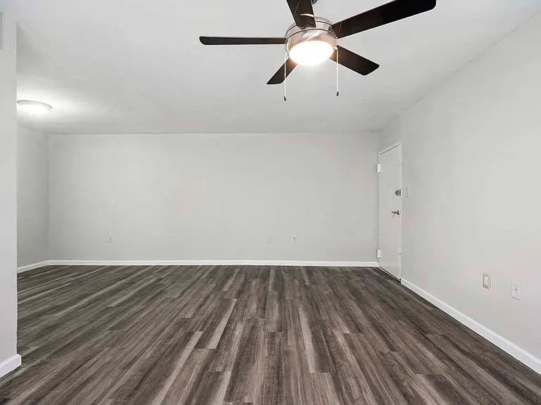 The Villas at Langley — Photo 14