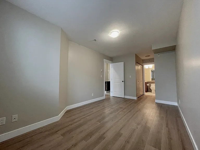 10822 City Pkwy #406 — Photo 8