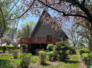 46296 313th St, Vermillion, SD 57069