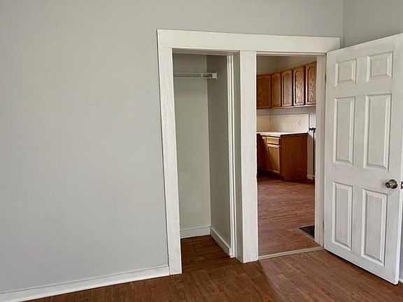 5th image of 405 W Owsley St