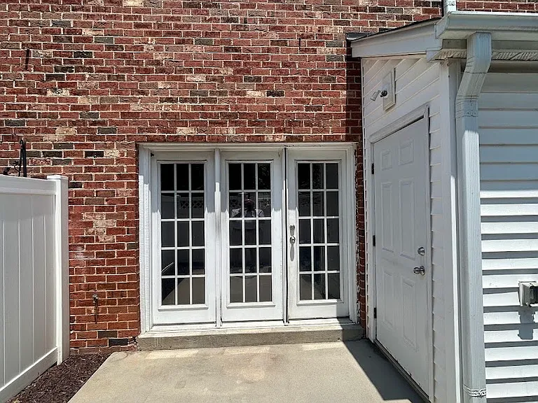 1213 Green Oaks Ln #1211B-1211G-1213E — Photo 24