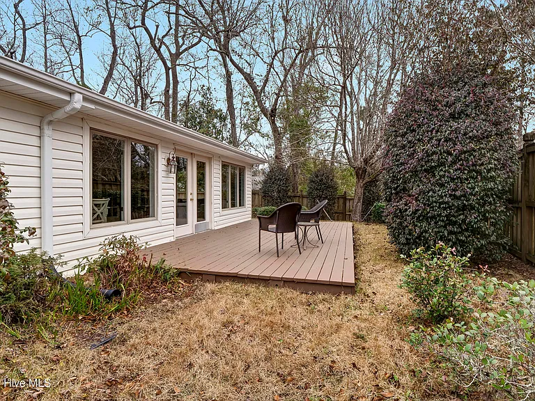 7204 Lounsberry Ct — Photo 31
