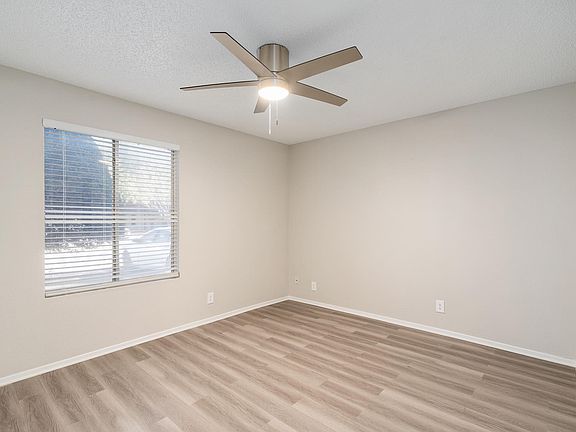 4th image of 807 The Heights Dr #205B