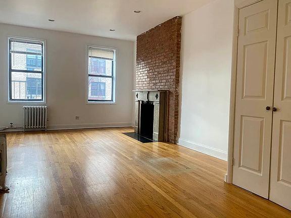 2nd image of 159 Christopher St APT 11