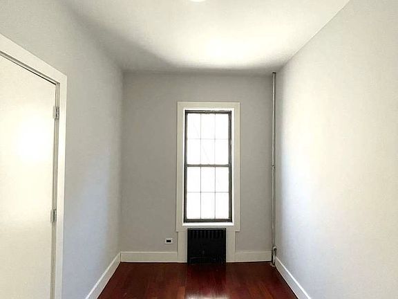 4th image of 356 Franklin Ave #C