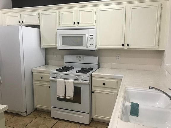 4th image of 5263 Sunny Beach Ln