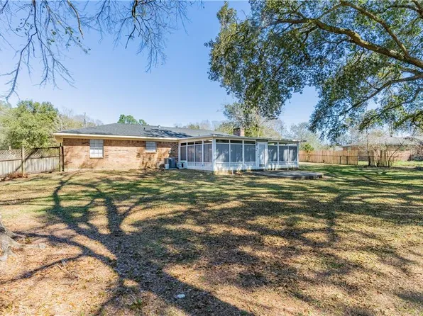 8053 Old Cherry Dr N, Theodore, AL 36582