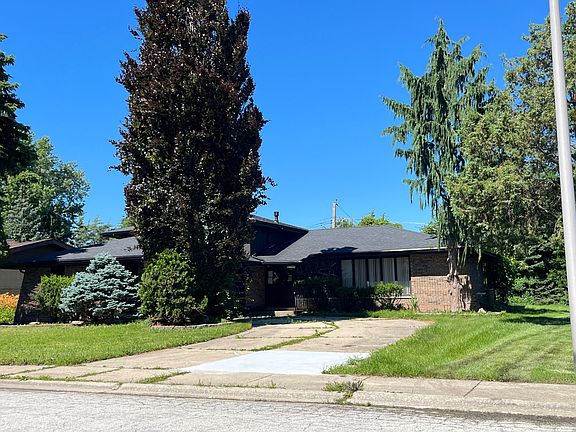 3rd image of 15226 Ingleside Ave