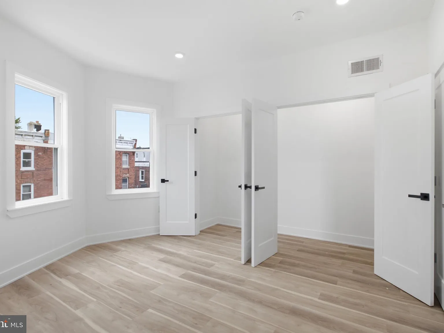 2 bed, 2.0 bath, 1804 sqft, $1,660 — Photo 2