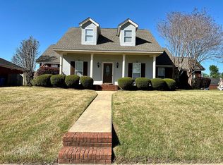 156 E Poplar St, Prattville, AL 36066