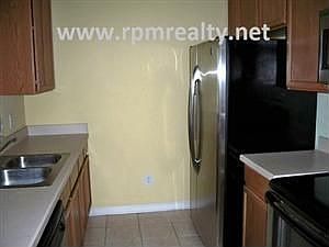3rd image of 6100 Stevenson Dr Unit 201