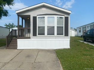 59486 Hardy Ln, New Haven, MI 48048