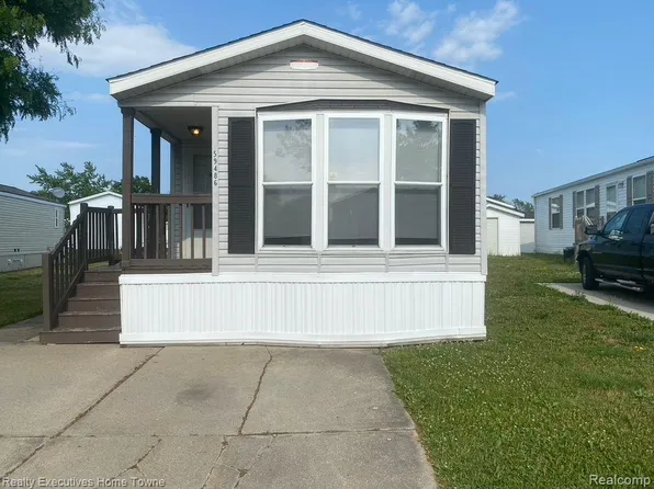 59486 Hardy Ln, New Haven, MI 48048