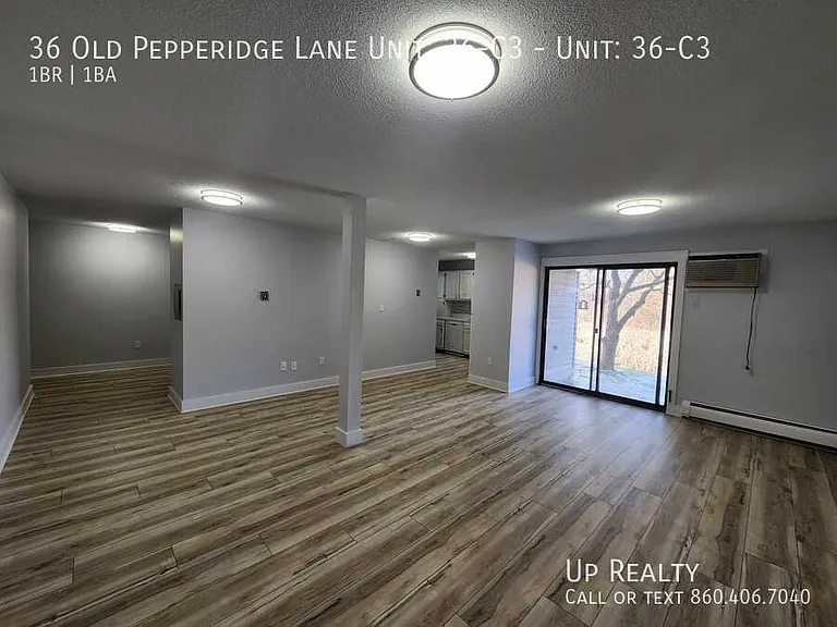 36 Old Pepperidge Ln #C3 — Photo 9