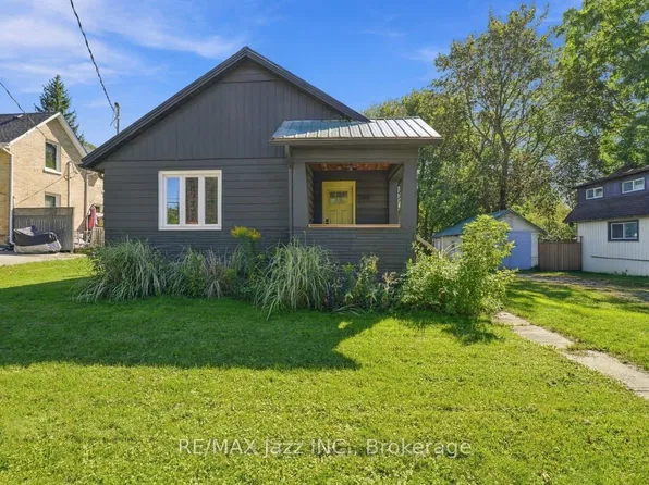388 Eagle St, Newmarket, ON L3Y 1K4