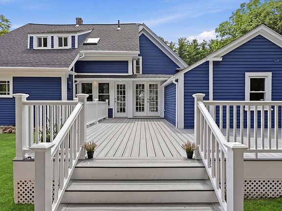 3rd image of 8 Pemberton Rd