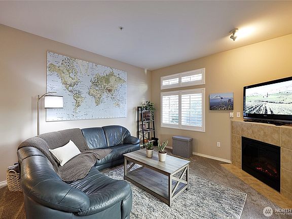 5th image of 1031 61st St SE #106