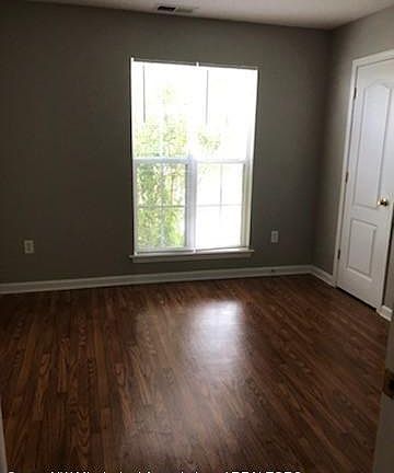 3rd image of 3763 Iron Horse Dr