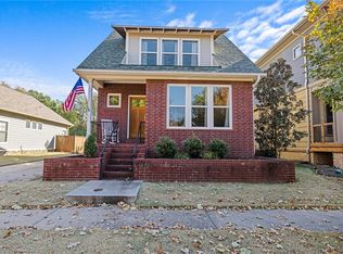 1822 N Best Friend Ln, Fayetteville, AR 72704