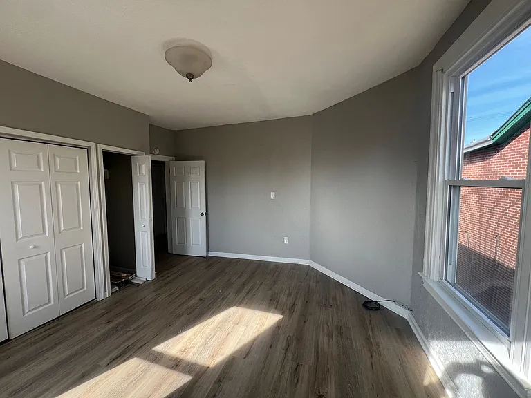 7429 Park Avenue — Photo 9