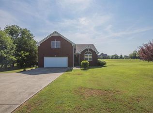 10981 New Zion Rd, Christiana, TN 37037