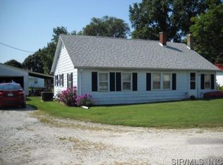 306 E Main St, Fieldon, IL 62031