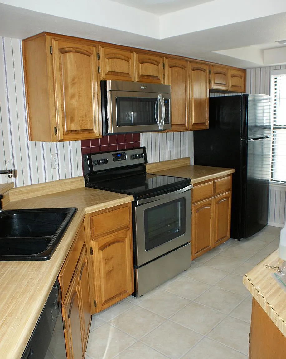 2 bed, 1150 sqft, $1,599 — Photo 3