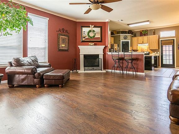 4th image of 8725 Gaines Dr