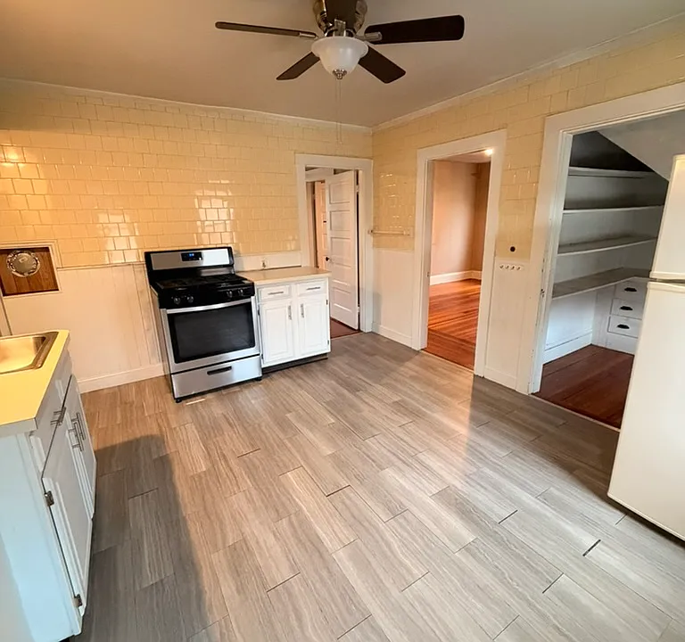 31 Richie Rd #3