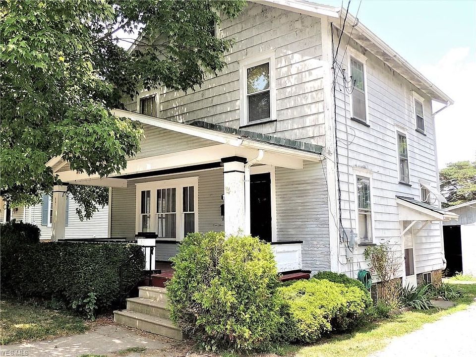 1st image of 772 W Pershing St