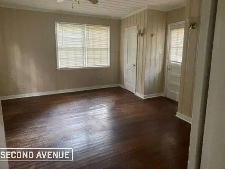 2753 Burns Ave — Photo 7