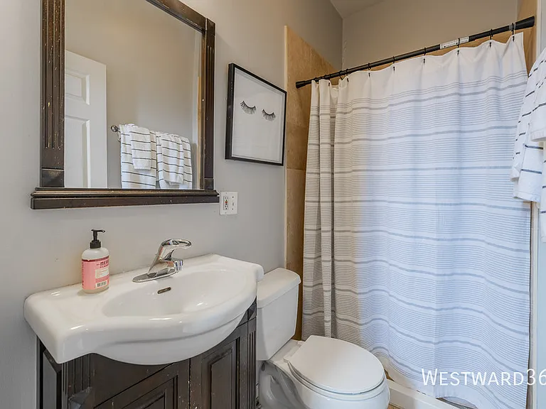 2636 N Orchard St #4F — Photo 9