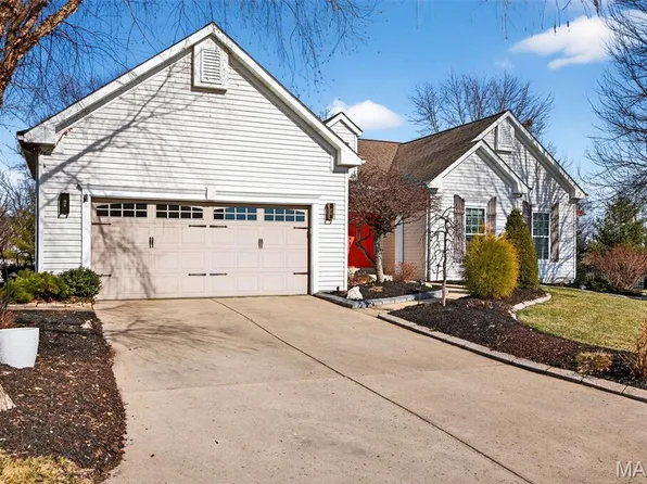 57 Aspen Ridge Ct, Saint Peters, MO 63376