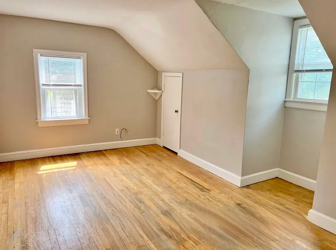 2 bed, 750 sqft, $995 — Photo 4