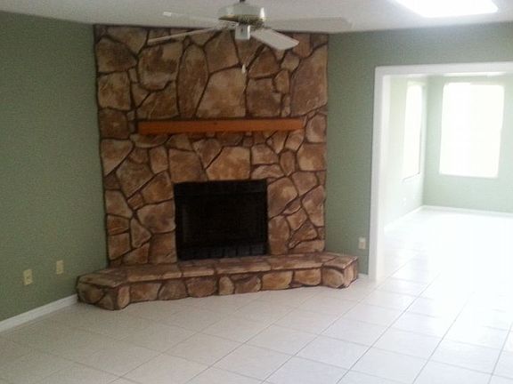 5th image of 8161 Village Gate Ct