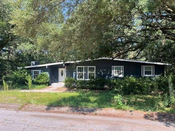 2113 Cornell Dr, Mobile, AL 36618