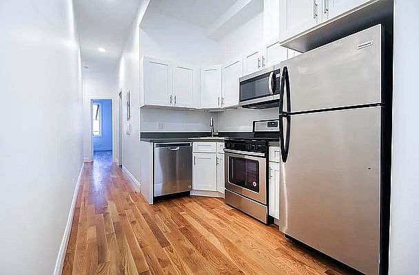 1st image of 299 Wyckoff Ave #2L